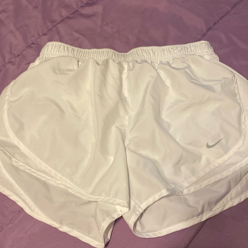 white nike shorts
